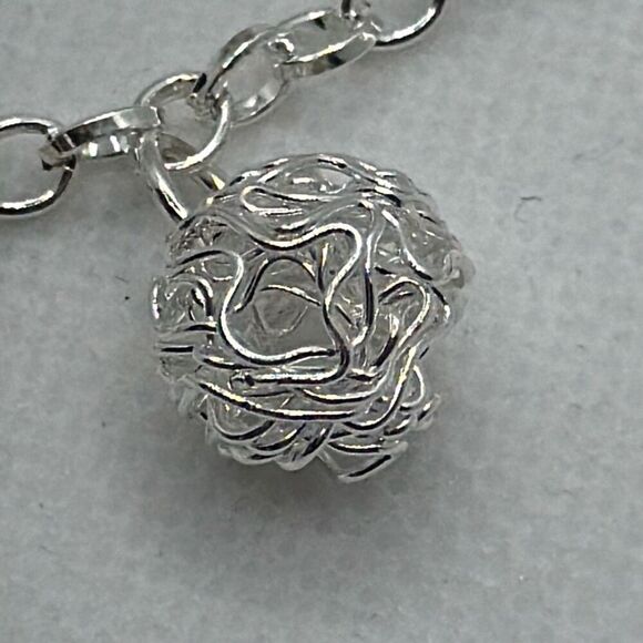 Brand New!! Sterling silver bracelet with stars and wire sphere - Picture 2 of 4